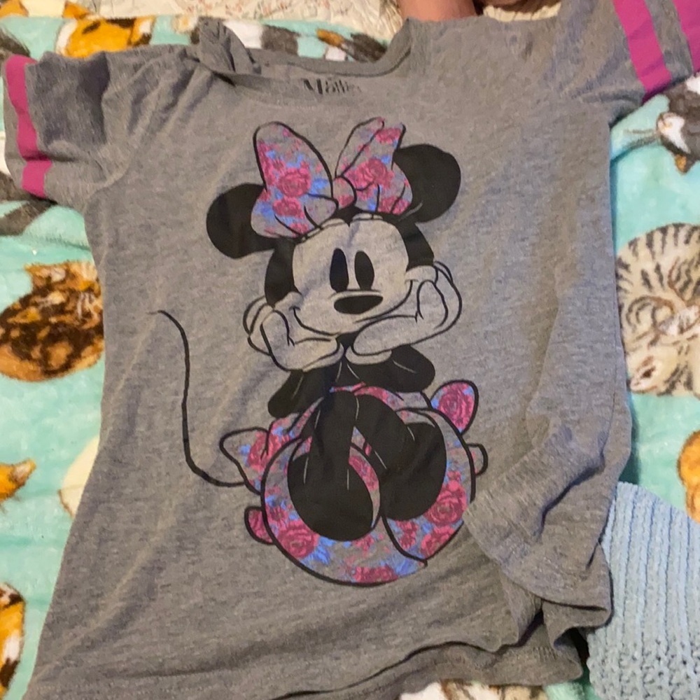 MINNIE MOUSE T SHIRT